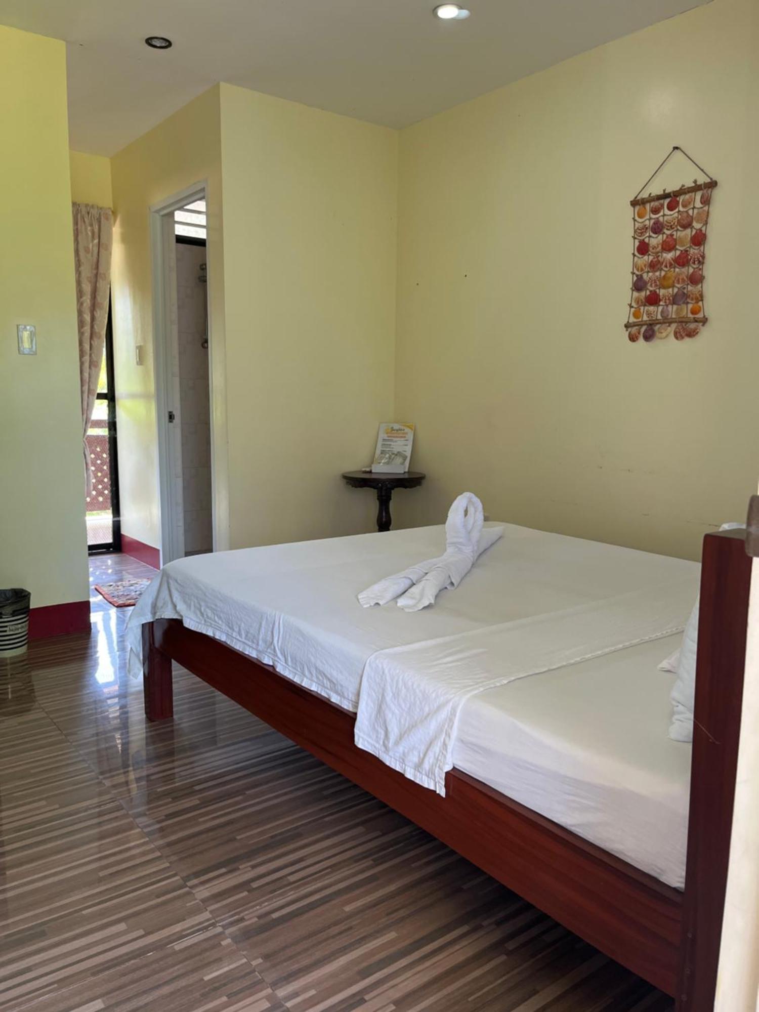 Sunshine Paradise Inn 2*